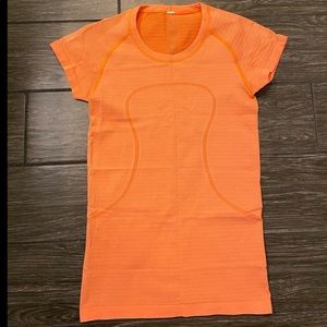 Lululemon Swiftly Tech Short Sleeve Crew